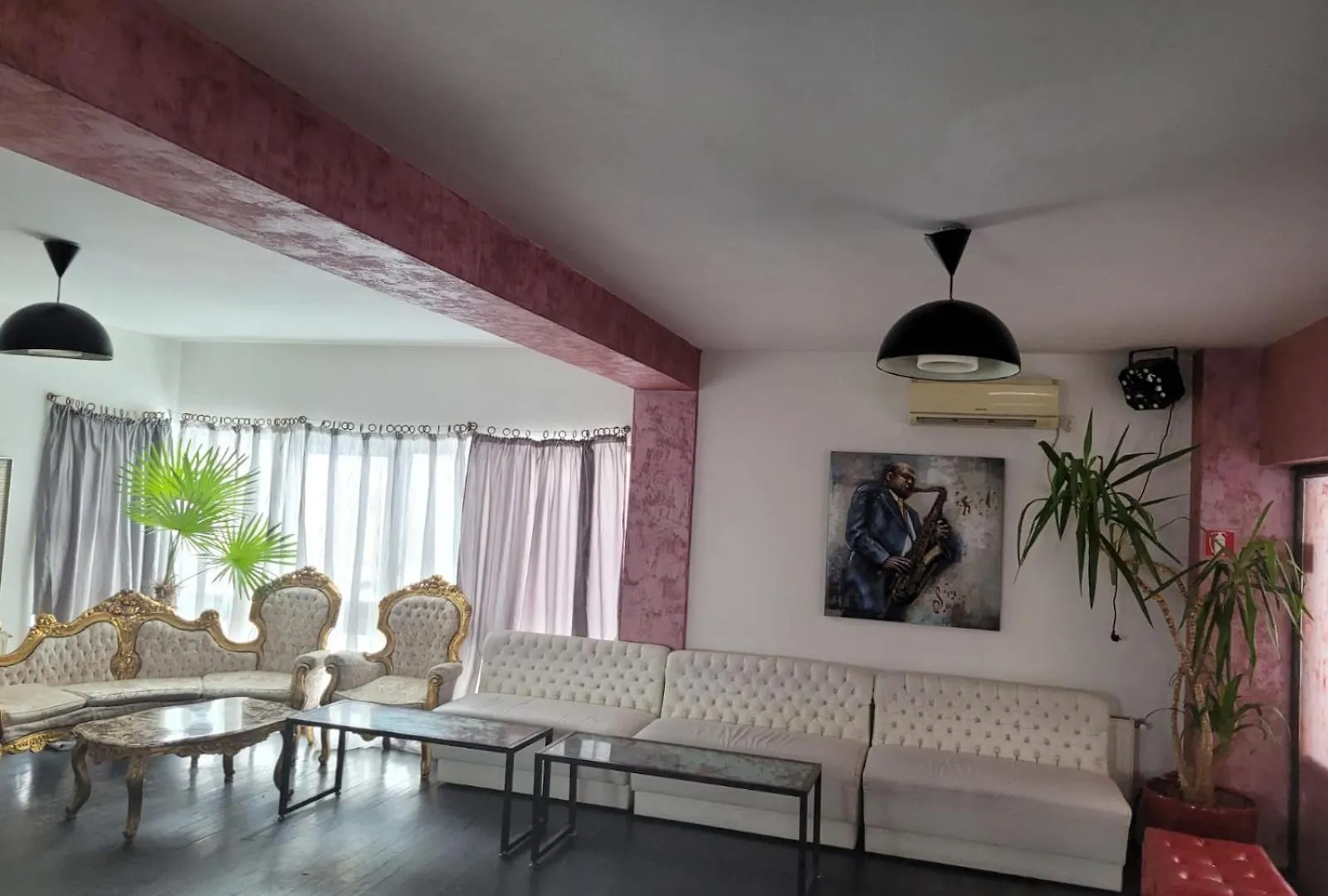 Villa Otopeni 2 Romania
